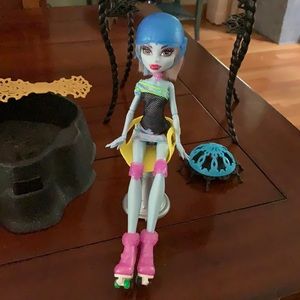 Monster High Abbey Bominable Doll